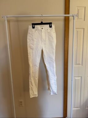 Forever 21 White Skinny High-Rise Jeans